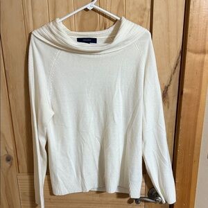 Jones Wear White Women Sweater